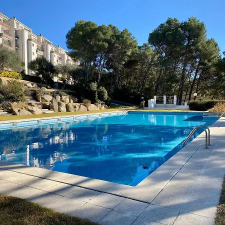 Acogedor Con Piscina En Apartment